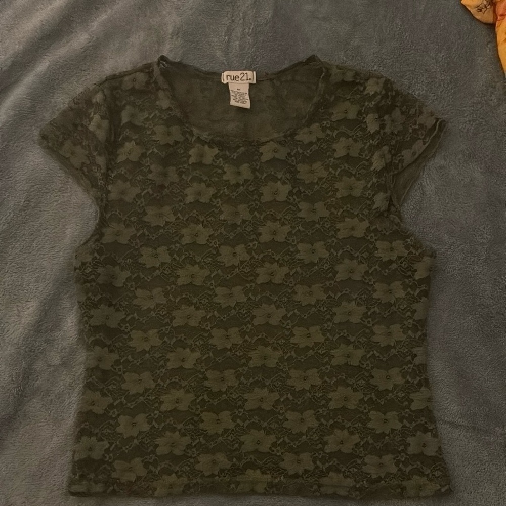 Rue21 Green Fitted Cap Sleeve T-Shirt